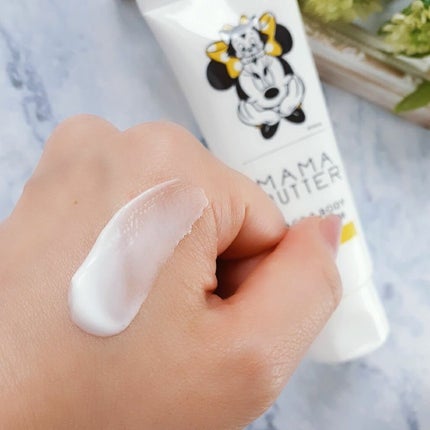 ママバター フェイス&ボディオイルクリーム ユズのクチコミ「とてものびのいいクリームで摩擦なく顔にも体にものばしやすいです。しっとりするのに肌になじませた.....」(2枚目)