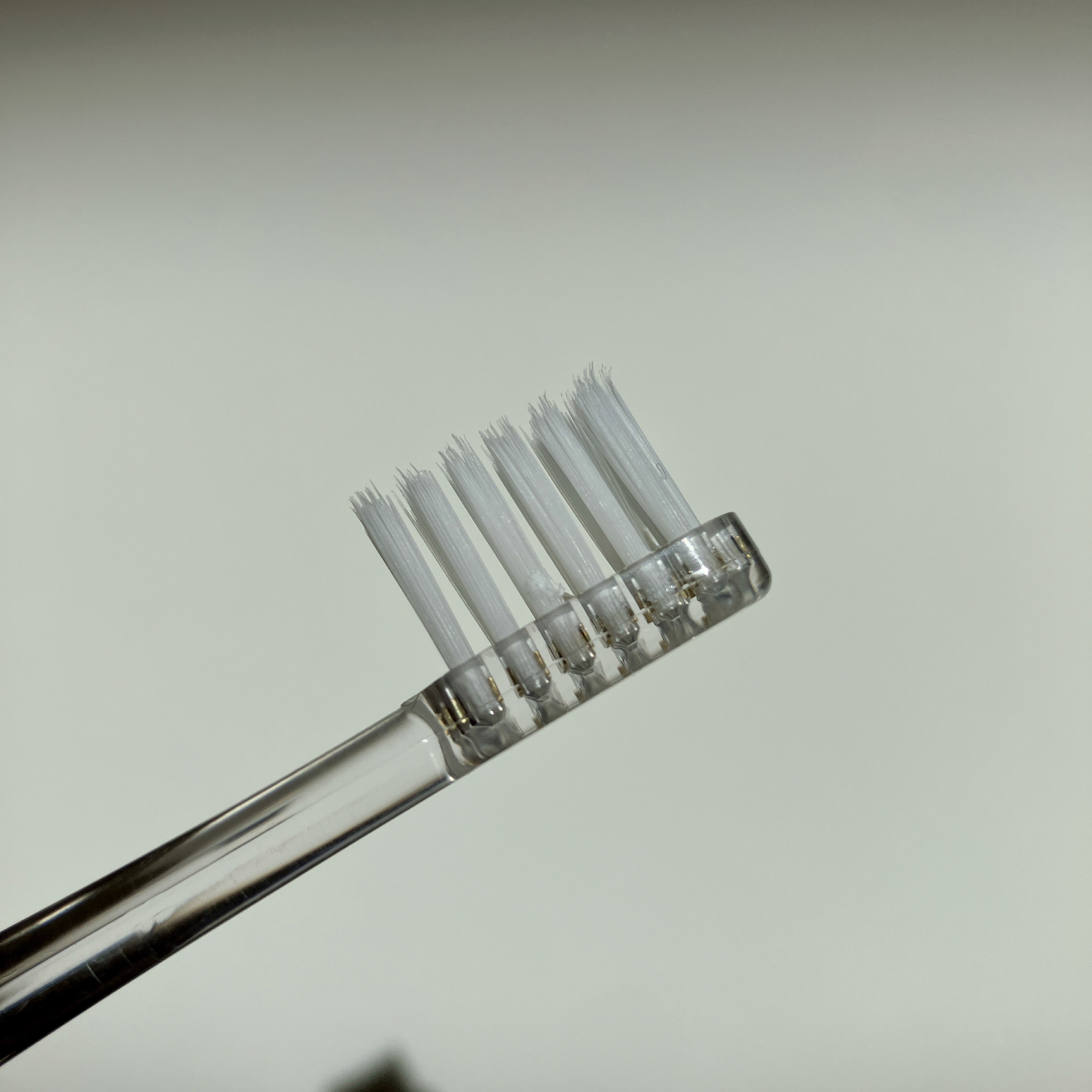 アパガードクリスタル歯ブラシ/アパガード/歯ブラシを使ったクチコミ（2枚目）