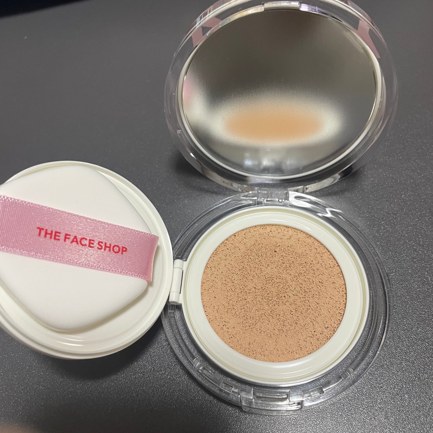 デューイーラスティングクッション/THE FACE SHOP/クッションファンデーションを使ったクチコミ(2枚目)