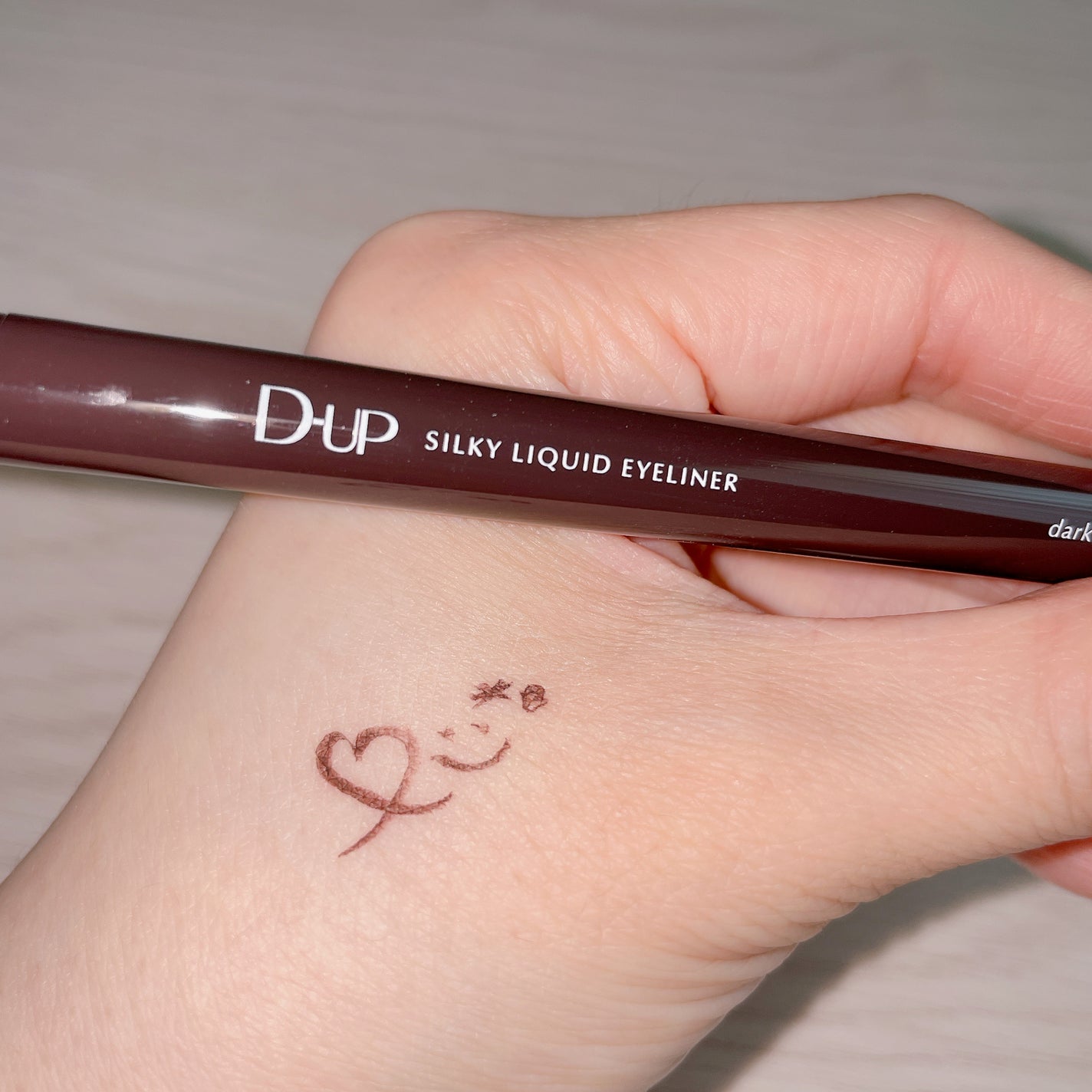 シルキーリキッドアイライナーWP/D-UP/リキッドアイライナーを使ったクチコミ(5枚目)
