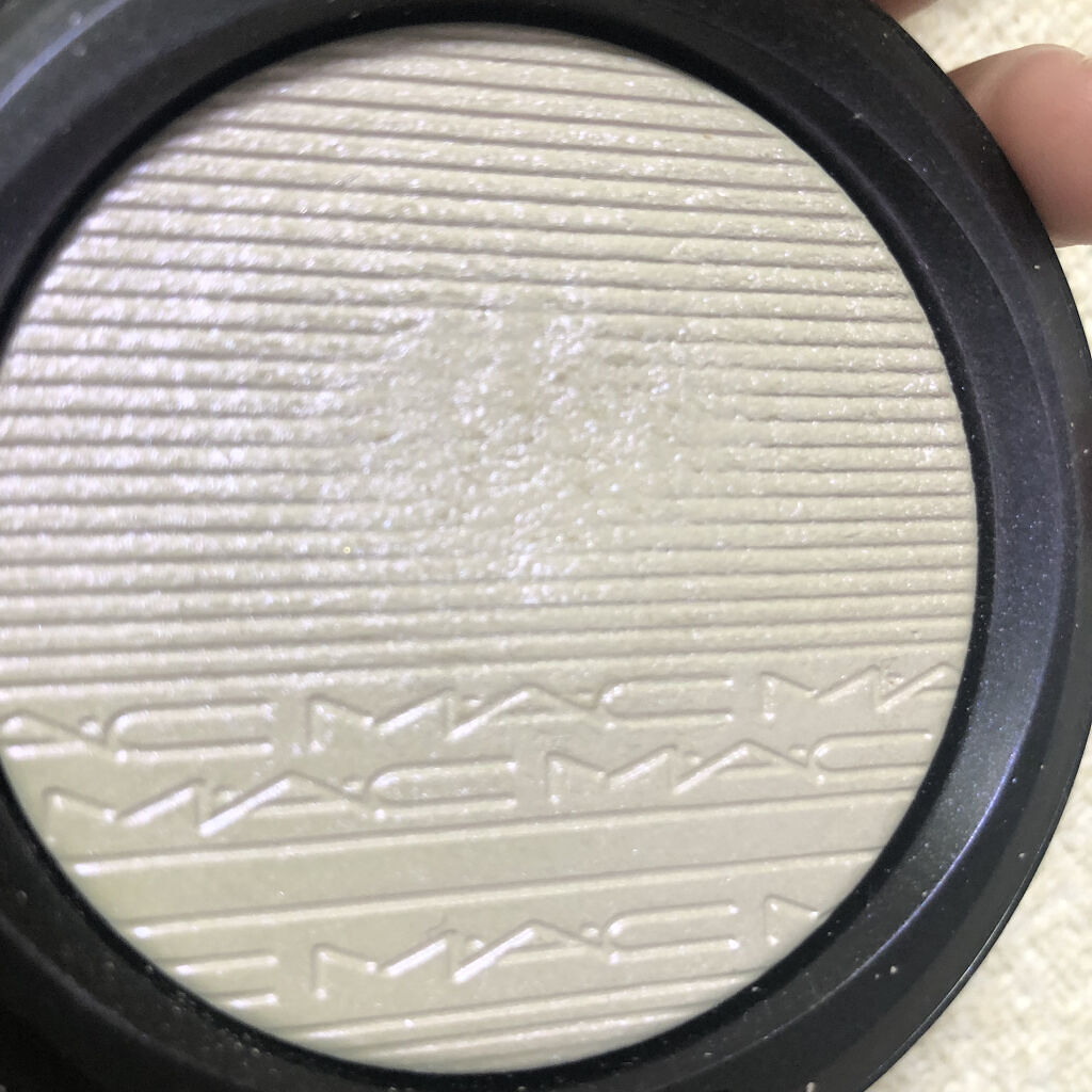 エクストラ ディメンション スキンフィニッシュ ソフト フロスト/M・A・C/プレストパウダーを使ったクチコミ（3枚目）