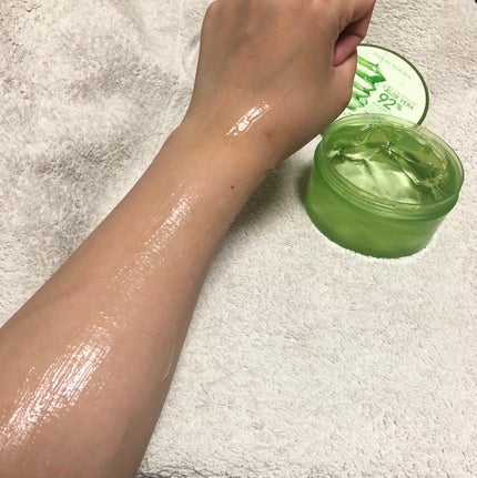 マイルド&モイスチャーアロエジェル/ネイチャーリパブリック/ボディローションを使ったクチコミ(9枚目)