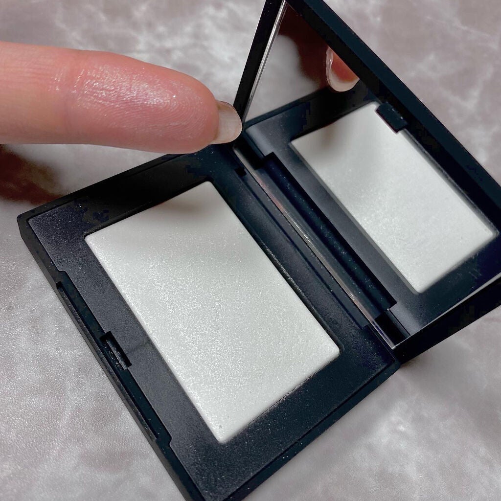 ライトリフレクティングセッティングパウダー プレスト N/NARS/プレストパウダーを使ったクチコミ(3枚目)