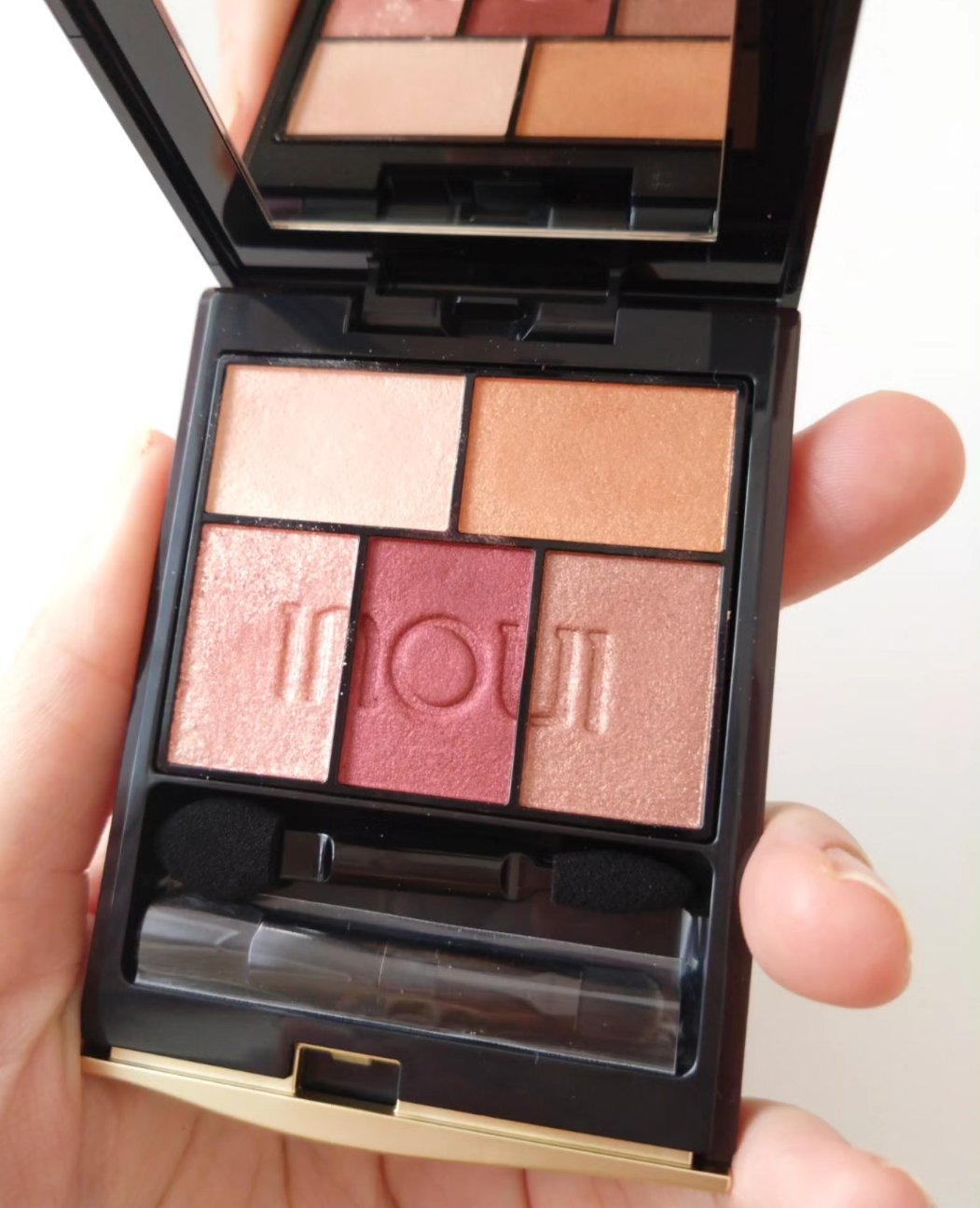 レブロン ダズル アイシャドウ クアッド/REVLON/アイシャドウパレットを使ったクチコミ（3枚目）