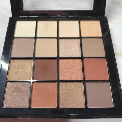 UT シャドウ パレット/NYX Professional Makeup/アイシャドウパレットを使ったクチコミ(2枚目)