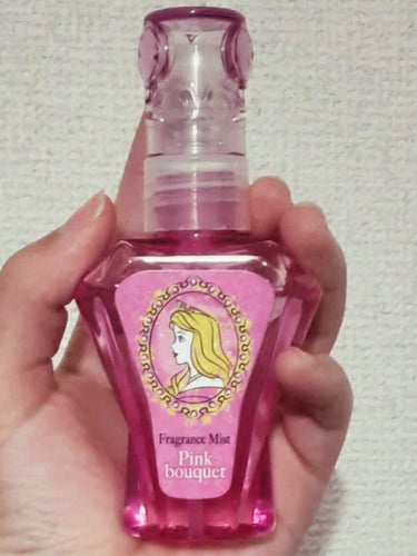 ディズニー(シービック) ディズニープリンセス フレグランスミスト ピンクブーケのクチコミ「\ Hello ♡/      珠莉です💄

今回は、初めて買った(3年前)香水をレビューしま.....」（2枚目）