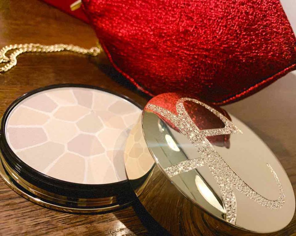 エレガンス ラ プードル オートニュアンス リクスィーズ/Elégance/プレストパウダーを使ったクチコミ（1枚目）