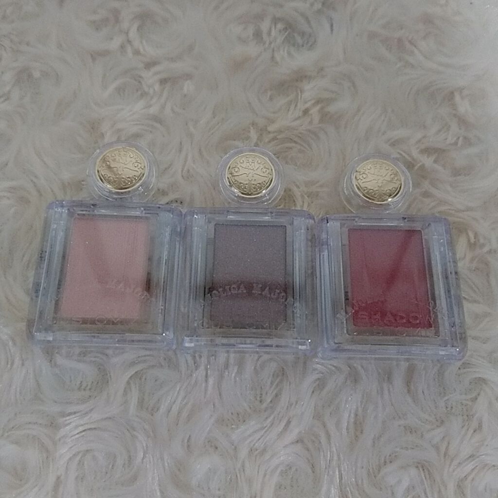 シャドーカスタマイズ/MAJOLICA MAJORCA/単色アイシャドウを使ったクチコミ(1枚目)