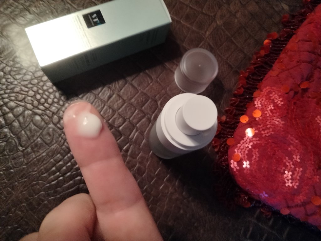 シカレチA エッセンス0.1/VT/美容液を使ったクチコミ（3枚目）