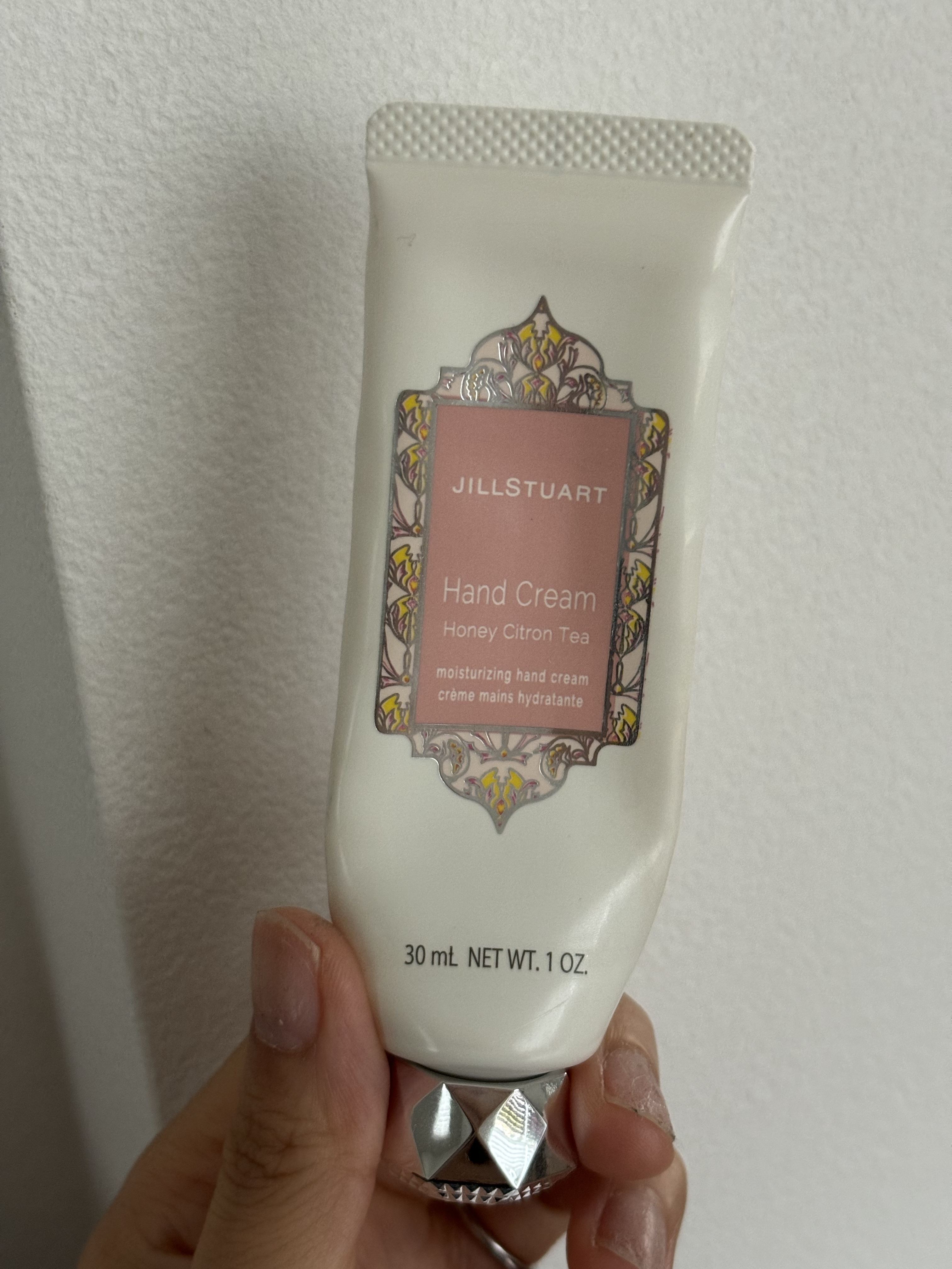 ハンドクリーム ハニーシトロンティー/JILL STUART/ハンドクリームを使ったクチコミ（1枚目）