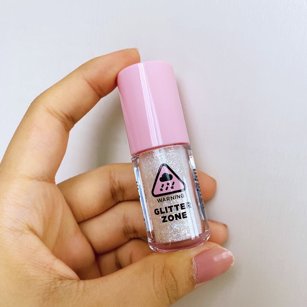 グリッターゾーン SHOWER/lilybyred/グリッターを使ったクチコミ（1枚目）