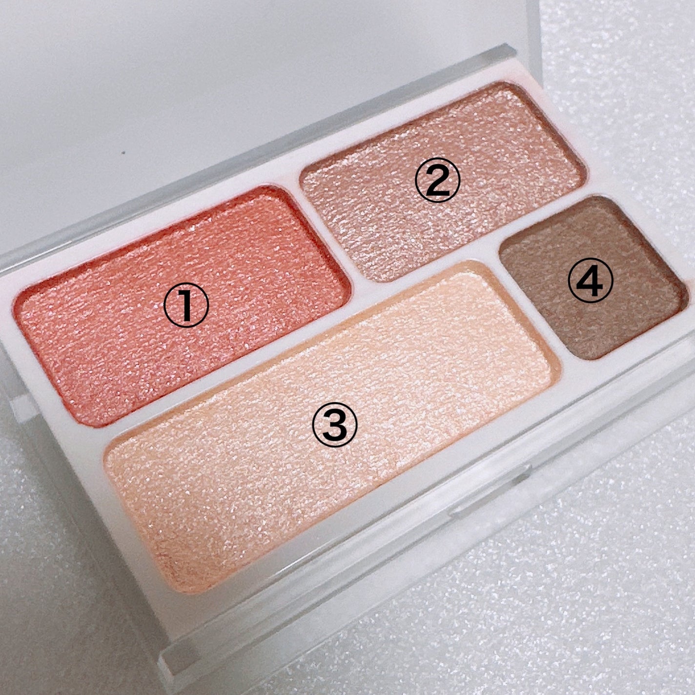 アイカラー4色タイプ/無印良品/アイシャドウパレットを使ったクチコミ(2枚目)