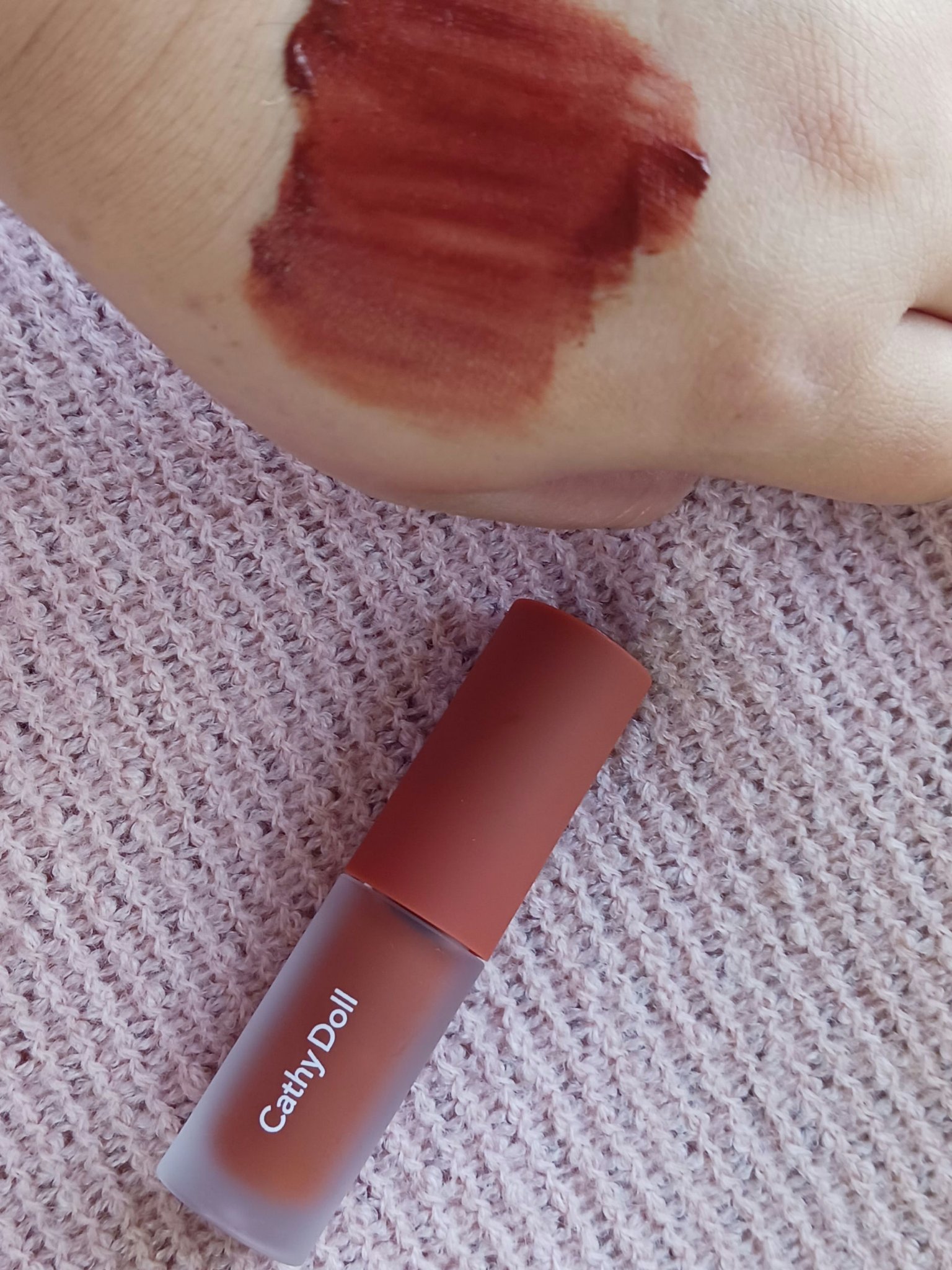 リップアンドチーク ヌードマットティント 09 ブラウンキャラメル(Brown Caramel)/CathyDoll/リップティントを使ったクチコミ（2枚目）