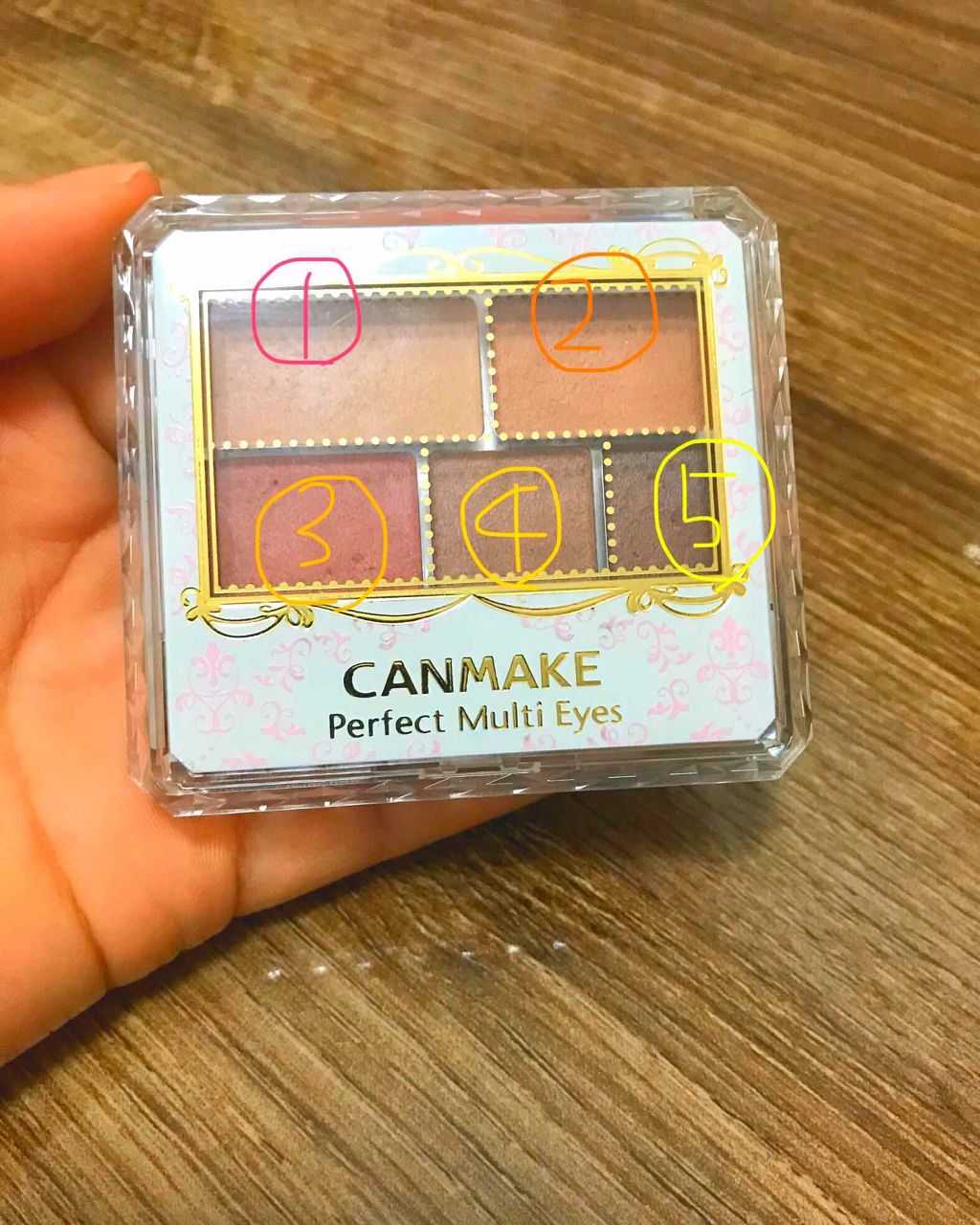 パーフェクトマルチアイズ/キャンメイク/アイシャドウパレットを使ったクチコミ（2枚目）