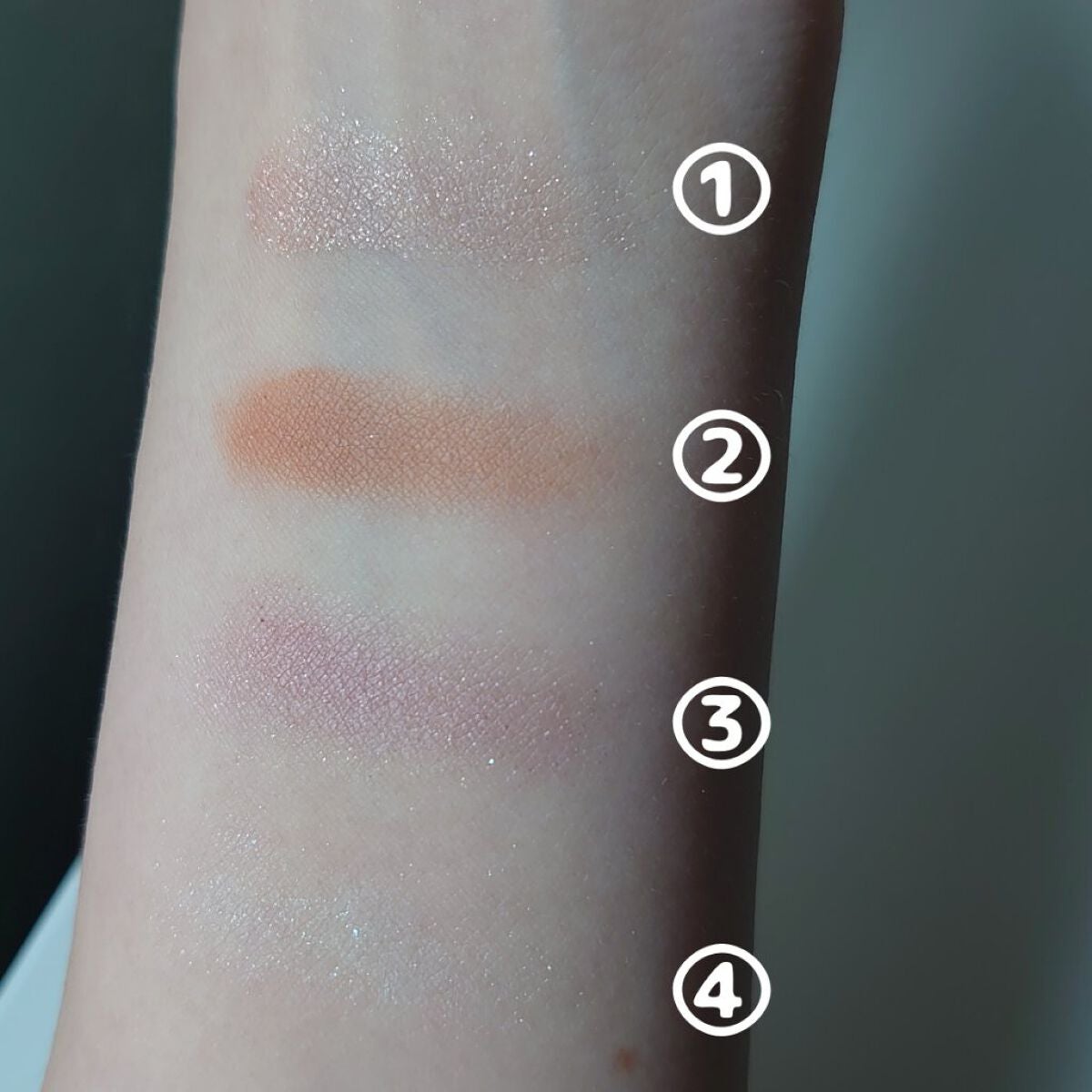 ミネラルクラッシィシャドー/エトヴォス/アイシャドウパレットを使ったクチコミ(3枚目)