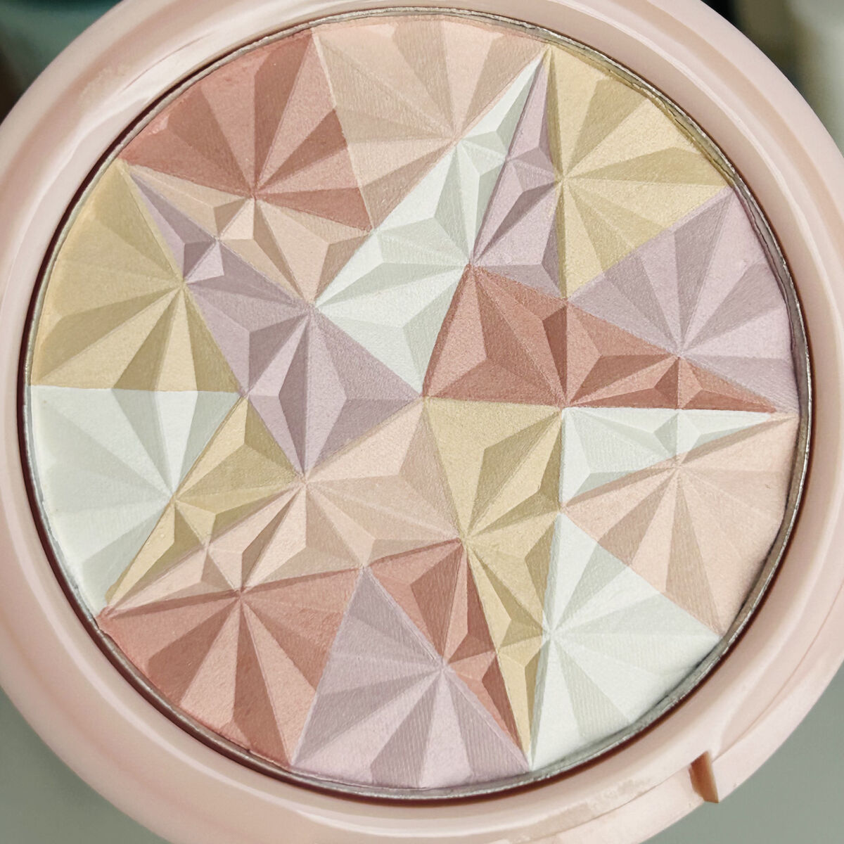 トーンアップフェイスパウダー/Kirei&co./プレストパウダーを使ったクチコミ（3枚目）