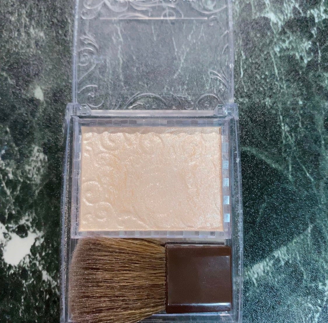 パールグロウハイライト/CEZANNE/パウダーハイライトを使ったクチコミ(2枚目)