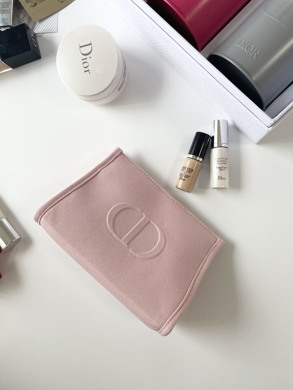 【旧】ディオールスキン フォーエヴァー フルイド グロウ/Dior/リキッドファンデーションを使ったクチコミ（1枚目）