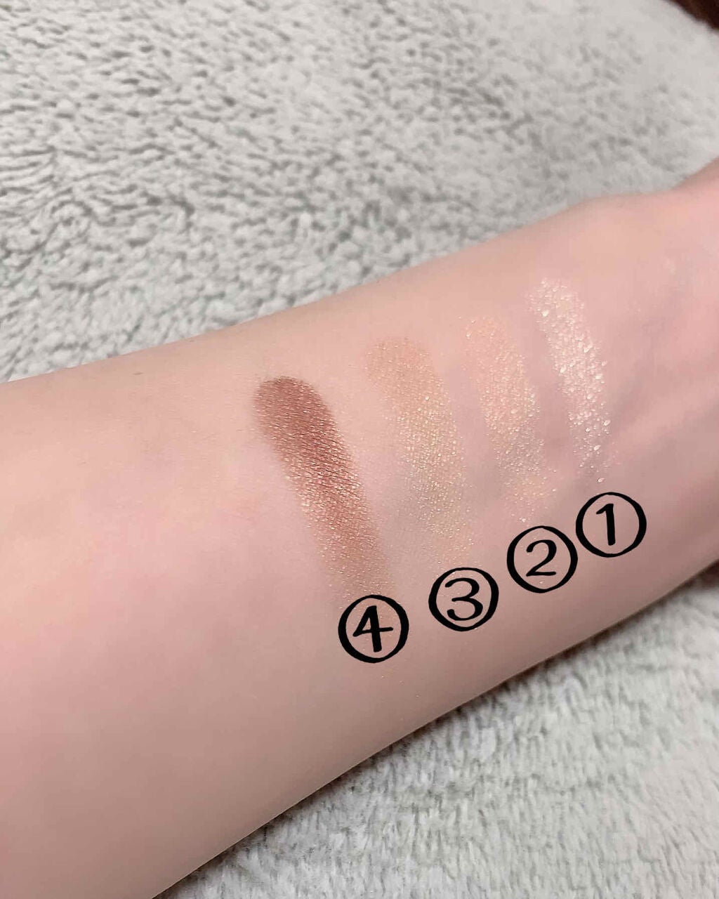 スキンモデリングアイズ/LUNASOL/アイシャドウパレットを使ったクチコミ(3枚目)