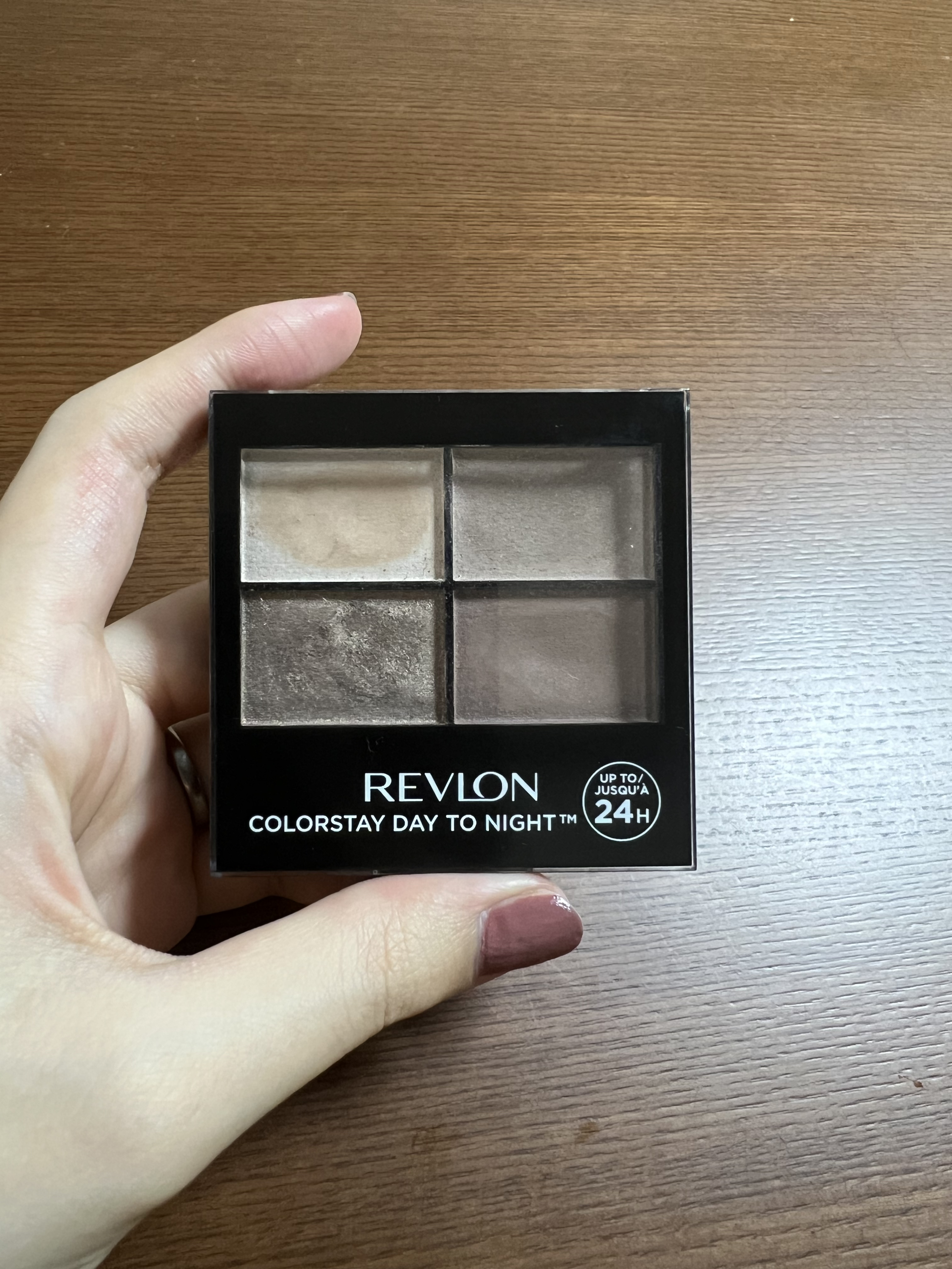 レブロン カラーステイ デイ トゥ ナイト アイシャドウ クアッド 500 アディクティブ /REVLON/アイシャドウパレットを使ったクチコミ（1枚目）