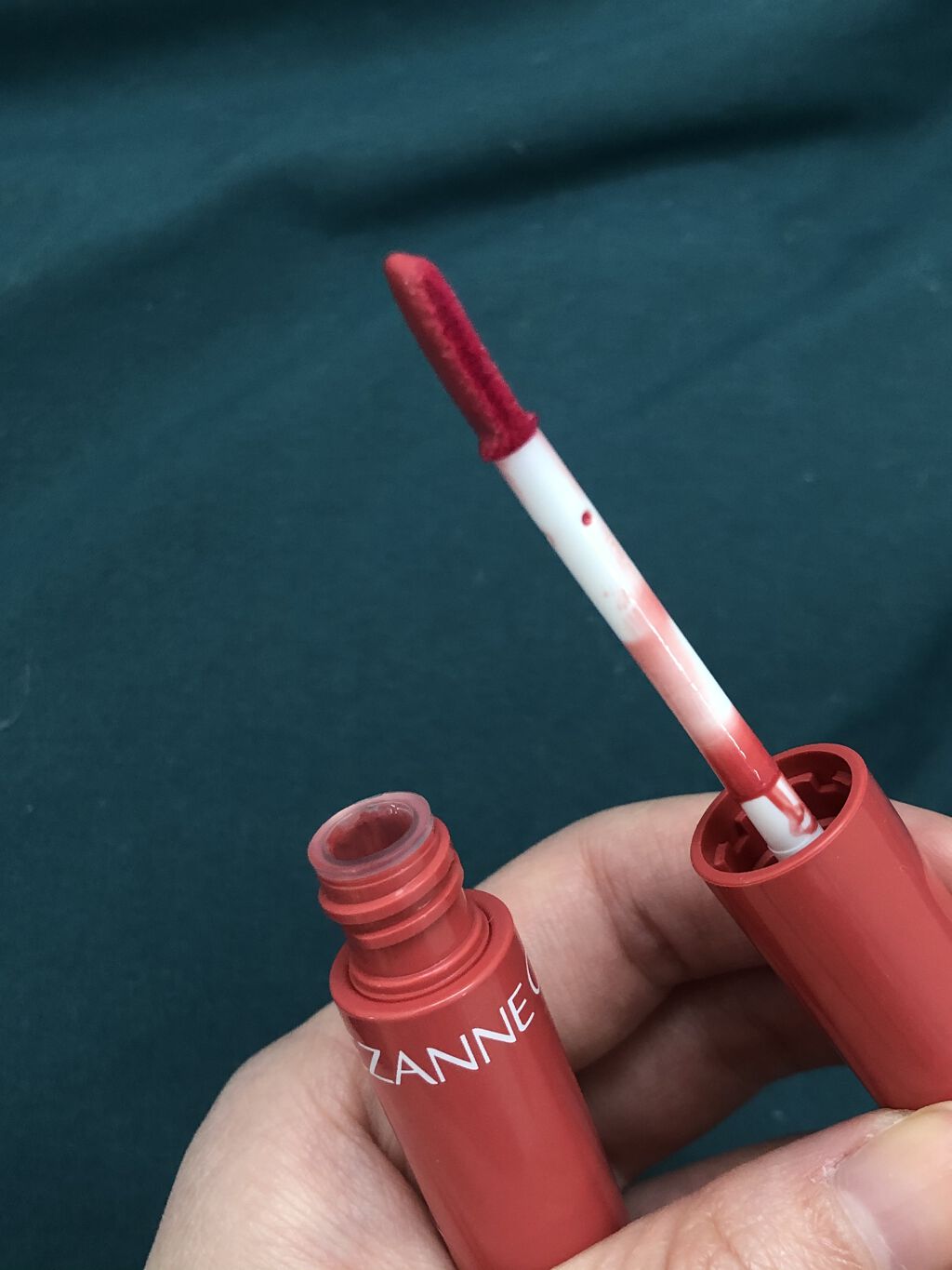 ウォータリーティントリップ/CEZANNE/リップティントを使ったクチコミ（2枚目）