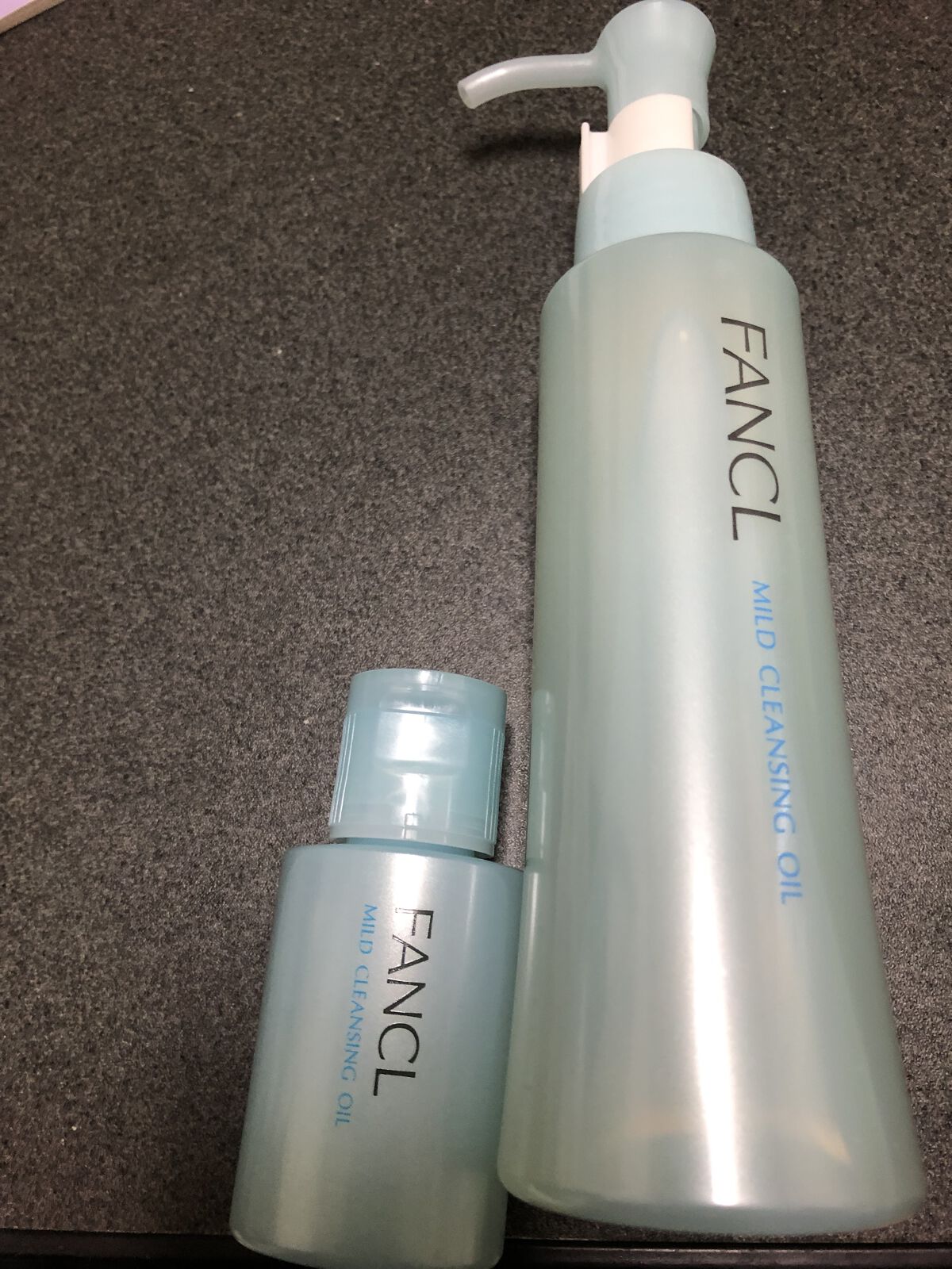 ファンケルマイルドクレンジング オイル

リピートで2本目！
このクレンジングは乳化がいらないらしく、試しに使ってみたらいい感じだったので2本目突入。

乳化がいらないので肌をあまり擦ることもなくメイクが落とせる点はとても良いです。
乳化し