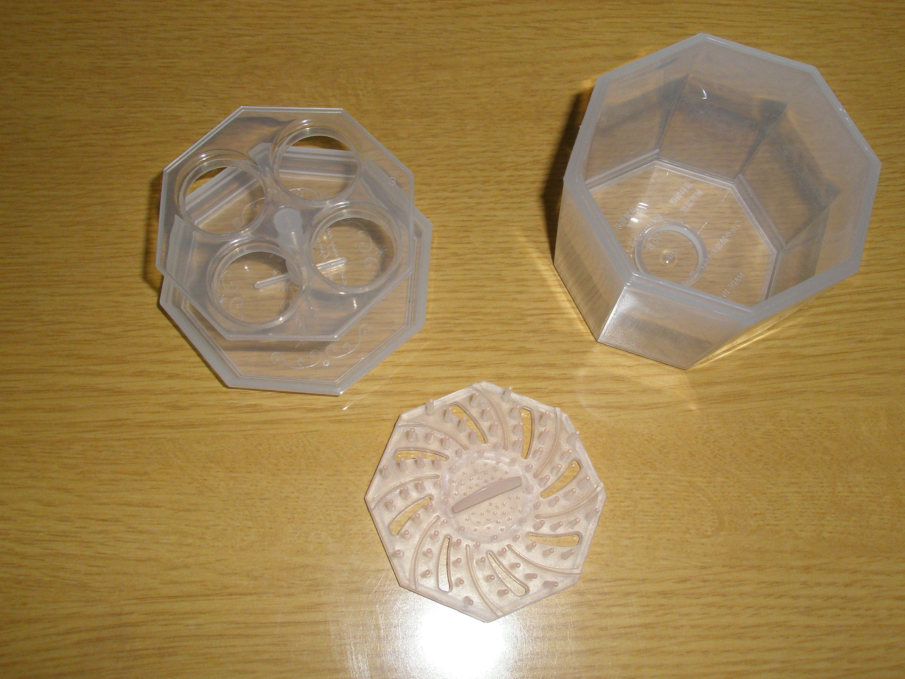 メイクブラシクリーナー/DAISO/その他化粧小物を使ったクチコミ（2枚目）