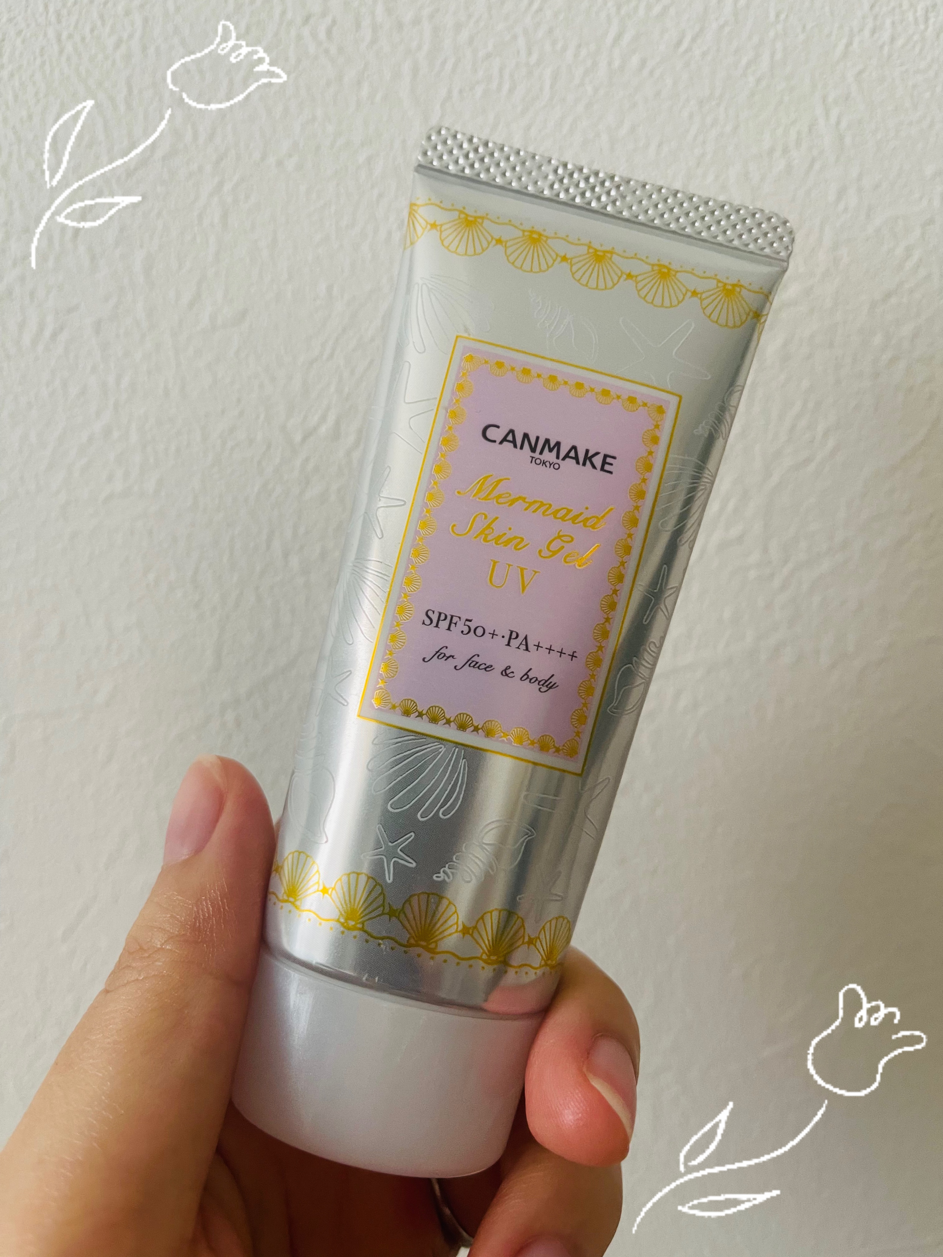 コスパ最強！！お財布に優しい✨

キャンメイクのマーメイドスキンジェルUV
SPF50+・PA++++

価格 : 770円(税込)


◇商品の特徴◇

・国内最強レベルのUVカット効果(SPF50+・PA++++)
・肌に伸ばすとパシャ