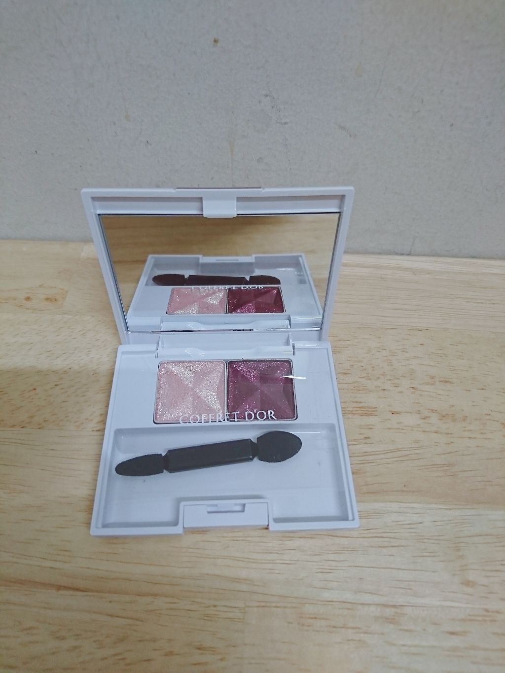 アイカラー/コフレドール/単色アイシャドウを使ったクチコミ(2枚目)