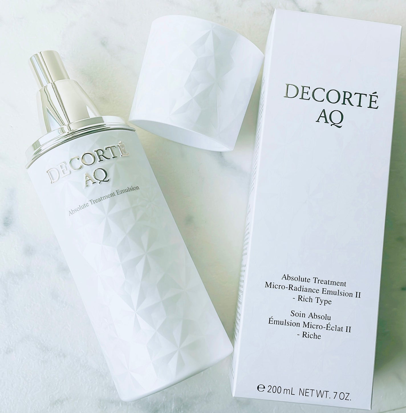 AQ アブソリュート エマルジョン マイクロラディアンス Ⅱ/DECORTÉ/乳液を使ったクチコミ(1枚目)