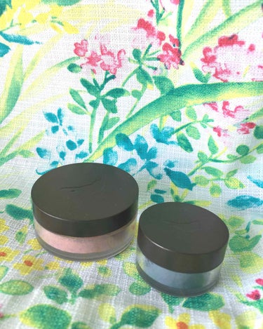 Satin Matte Eyeshadow/アリマピュア/シングルアイシャドウを使ったクチコミ（1枚目）