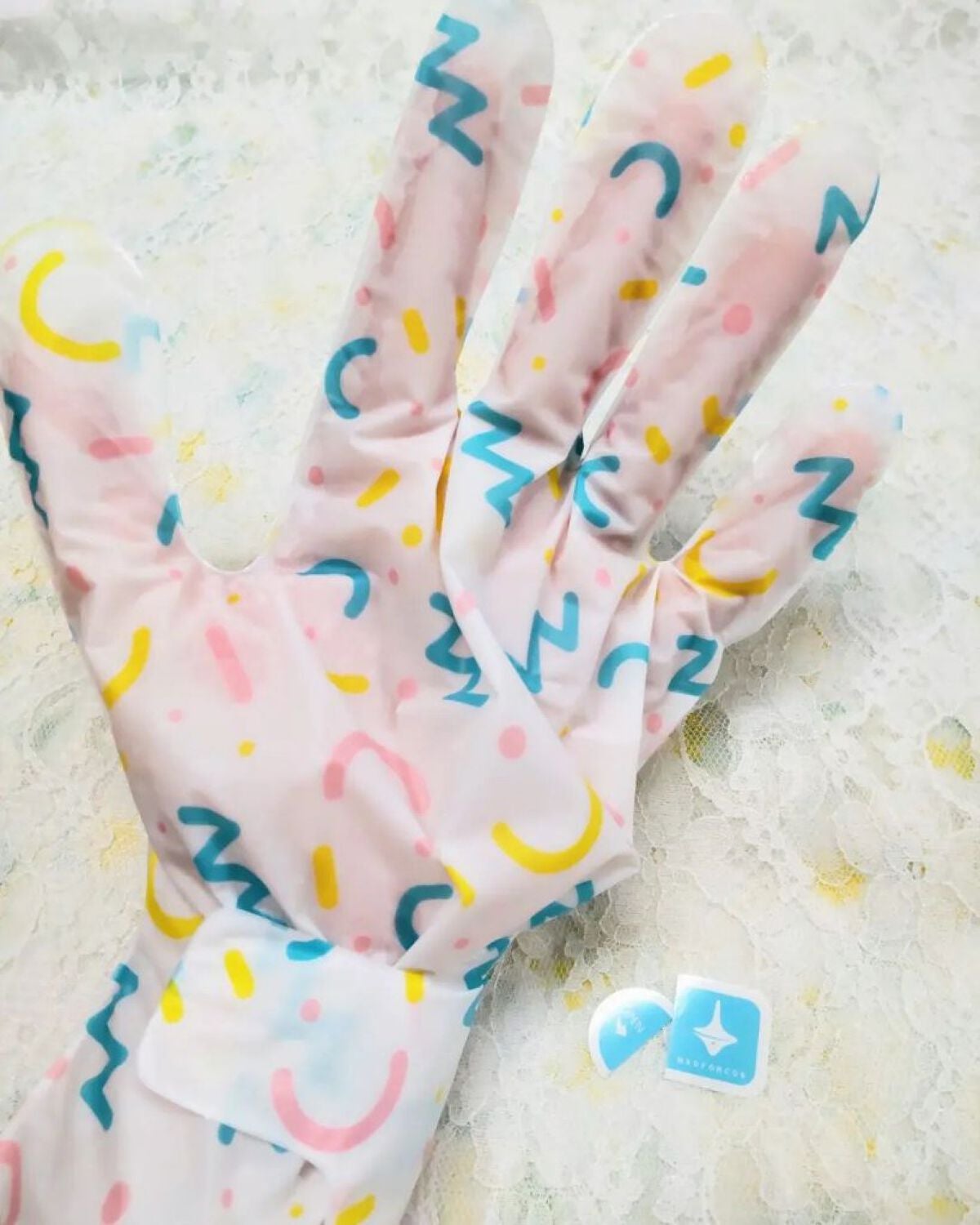 ミルキーモイスチャーハンドマスク/MADFORCOS/ハンドクリームを使ったクチコミ(4枚目)