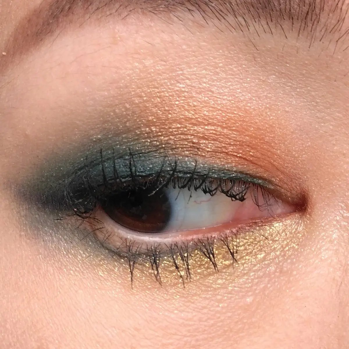 アイシャドウ × 8 マーベル スタジオズ ブラック パンサー コレクション バイ M・A・C/M・A・C/アイシャドウパレットを使ったクチコミ（2枚目）