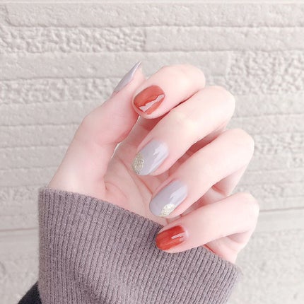 柳瀬 on LIPS 「めちゃくちゃ簡単に出来ちゃうお正月風のネイル☺️✌🏻成人式とか..」(2枚目)