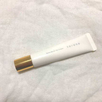to/one トーン デューイ モイスト CCクリームのクチコミ「乾燥が気になる冬のベースメイクに✴︎
コスキチで見つけたto/oneの下地♡
デューイモイ.....」(1枚目)