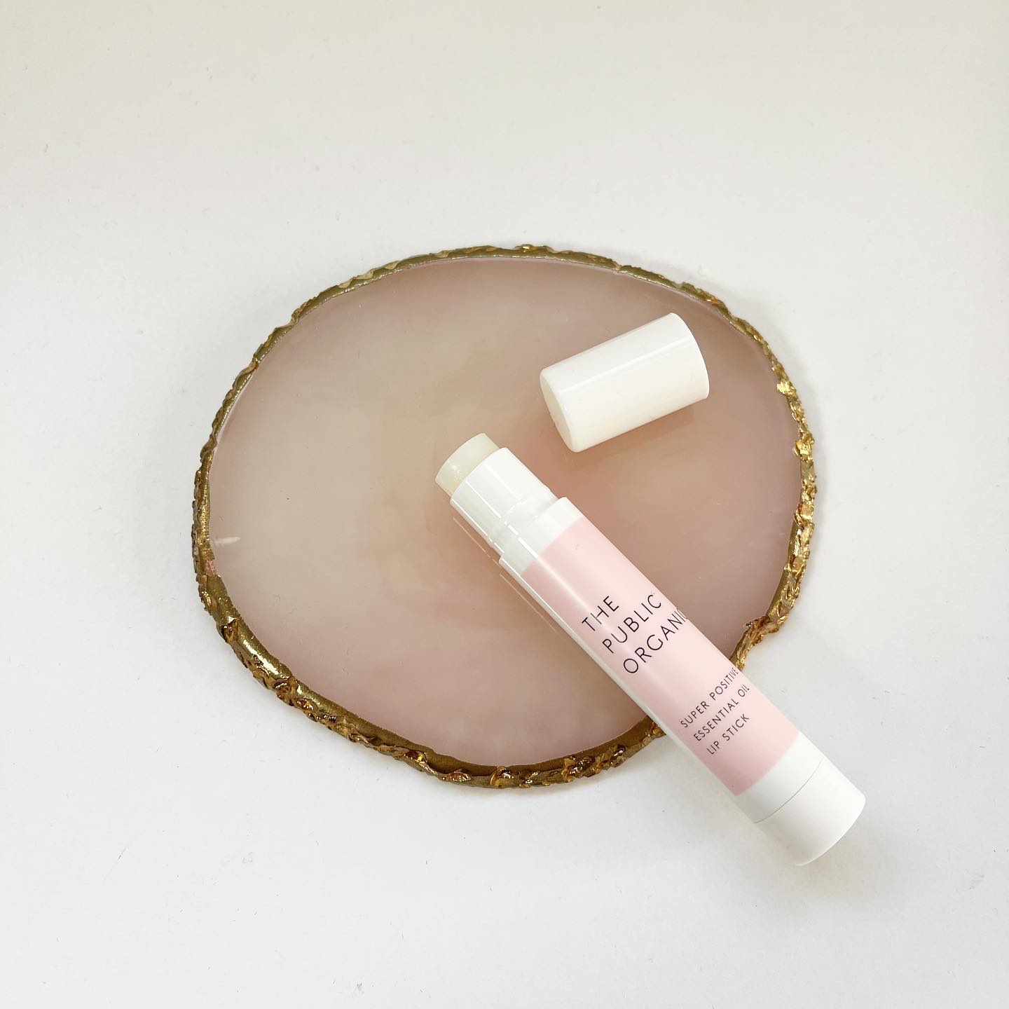 スーパーポジティブ リップスティック/THE PUBLIC ORGANIC/リップクリームを使ったクチコミ（3枚目）