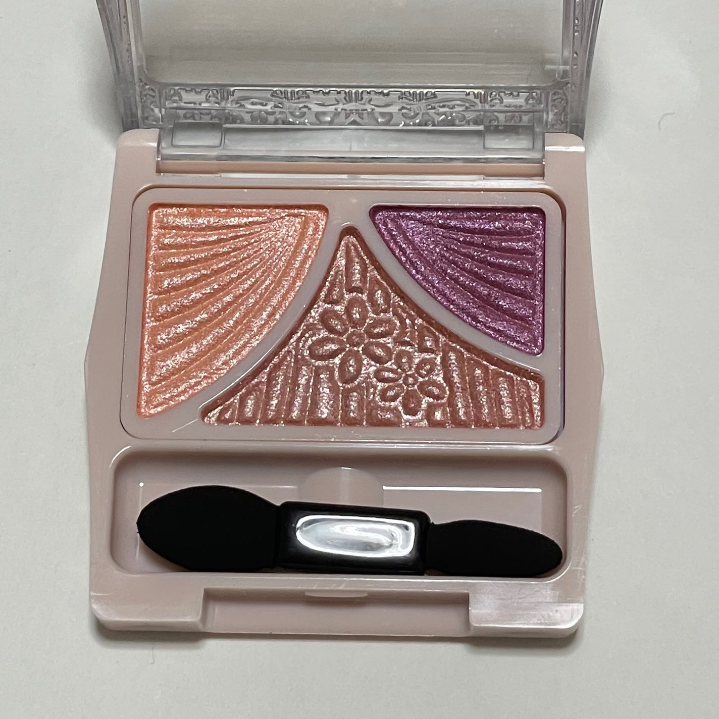 ジューシーピュアアイズ/キャンメイク/アイシャドウパレットを使ったクチコミ(2枚目)