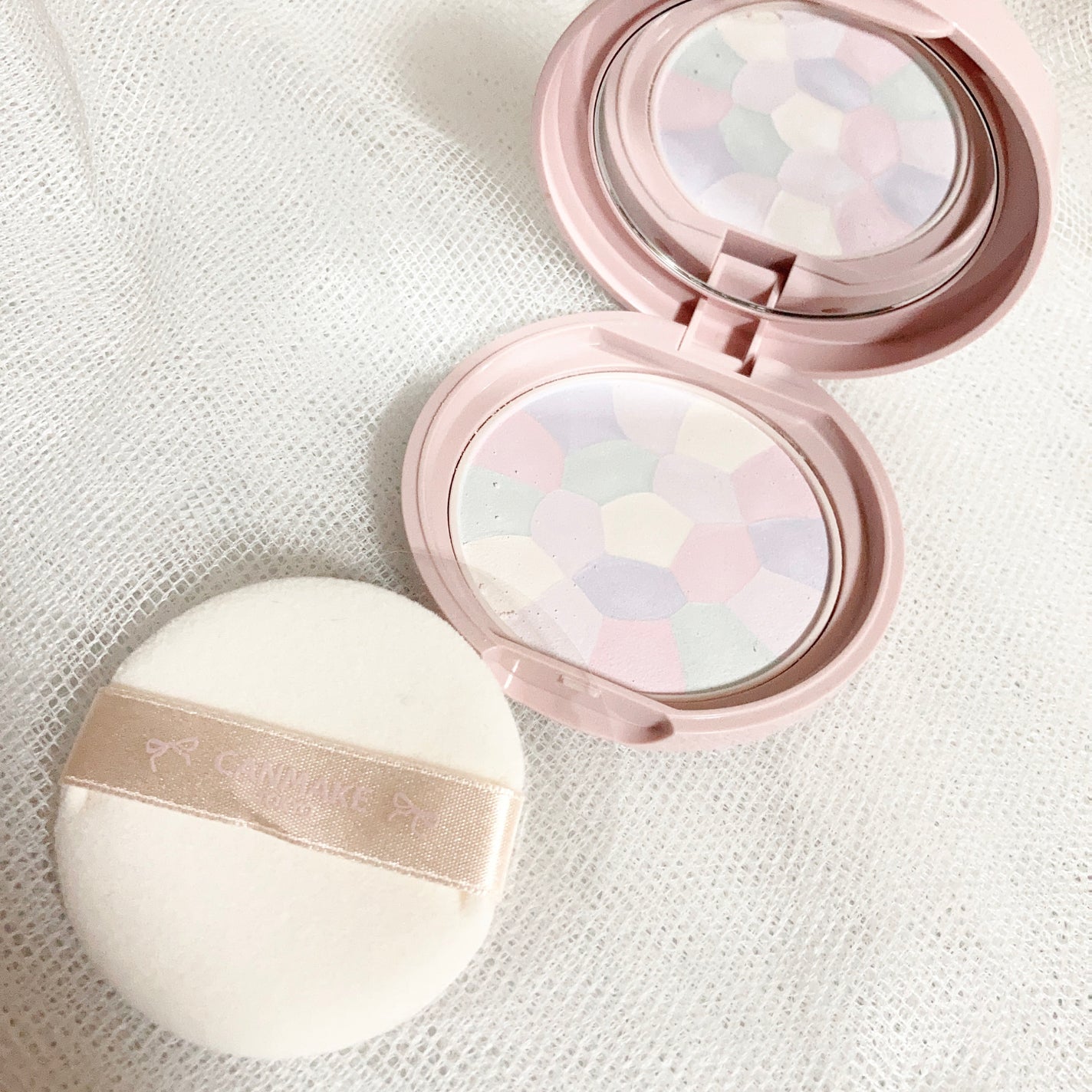 イルミネイティングフィニッシュパウダー ~Abloom~/キャンメイク/プレストパウダーを使ったクチコミ(2枚目)