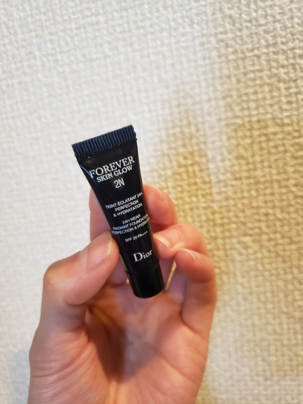 ディオールスキン フォーエヴァー フルイド グロウ 2Nニュートラル/Dior/リキッドファンデーションを使ったクチコミ（3枚目）