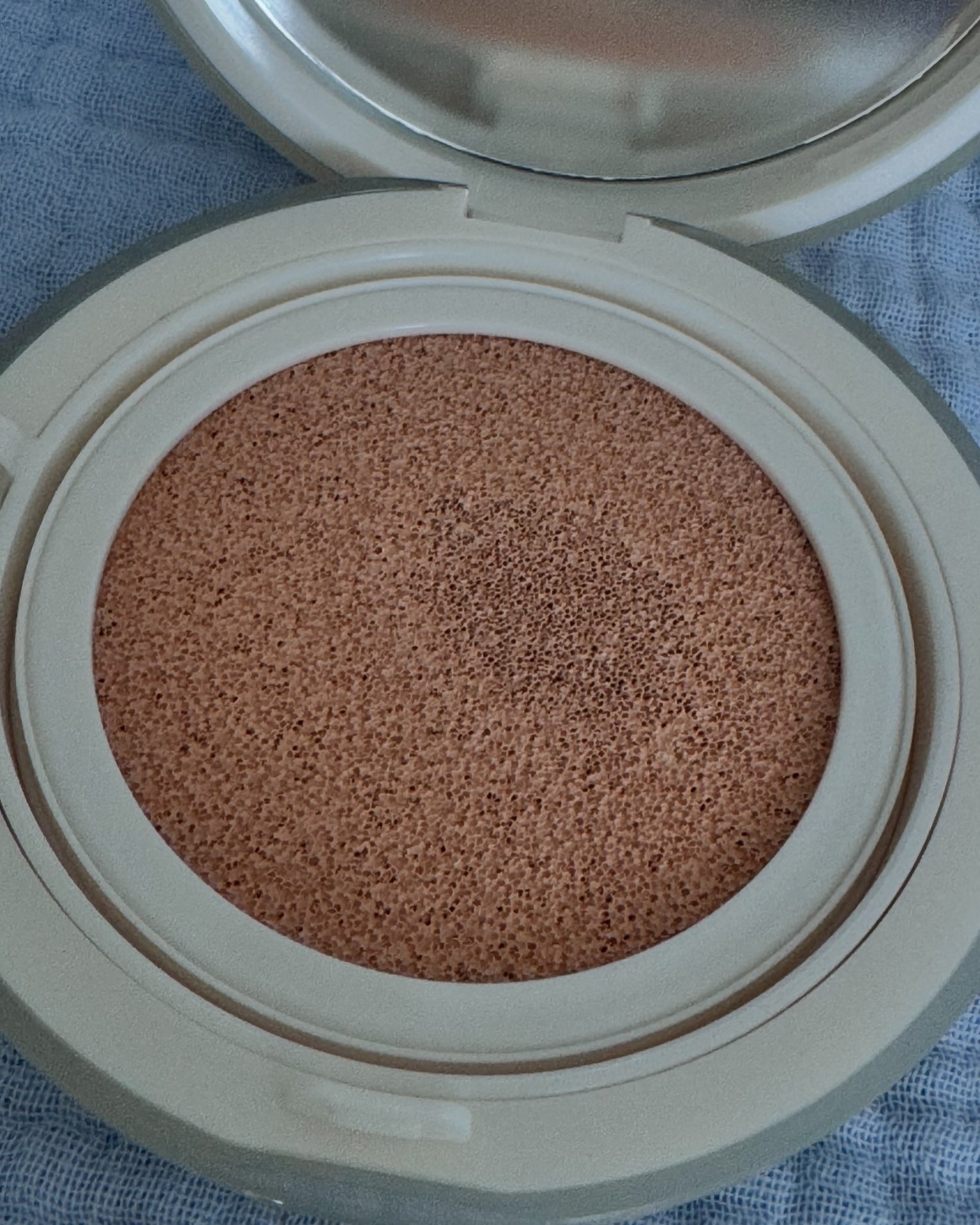 フィー クッションエッグフィットカバー/fwee/クッションファンデーションを使ったクチコミ(3枚目)