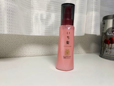 最近買ったもの🌸
いち髪　潤濃和草エッセンス
洗い流さないトリートメント

泡タイプの髪が広がらないようになるトリートメントを使ってたけど、ダメージ補修してくれるトリートメントが欲しくて買ってみた👌
い