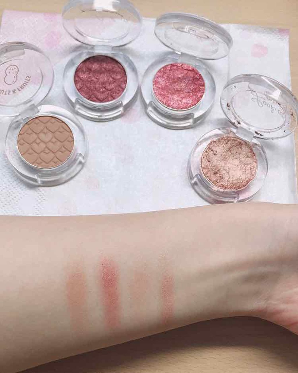 ルックアット マイアイジュエル/ETUDE/単色アイシャドウを使ったクチコミ（2枚目）