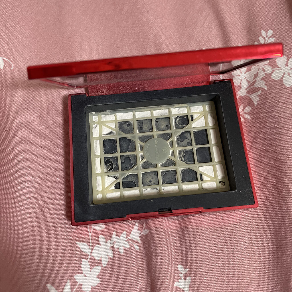 ライトリフレクティングセッティングパウダー　プレスト　N 限定パッケージ 5052/NARS/プレストパウダーを使ったクチコミ（3枚目）