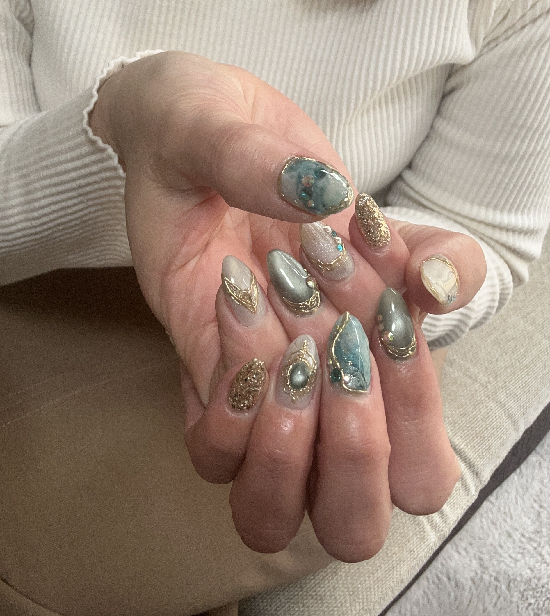 #ジェルネイル,#ミラーネイル,#マグネットネイル,#春ネイル,#キラキラネイル,#ネイルのネイルデザイン