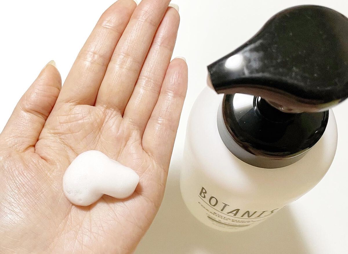 ボタニカルフォーミング ボディーソープ(モイスト)/BOTANIST/ボディソープを使ったクチコミ(2枚目)