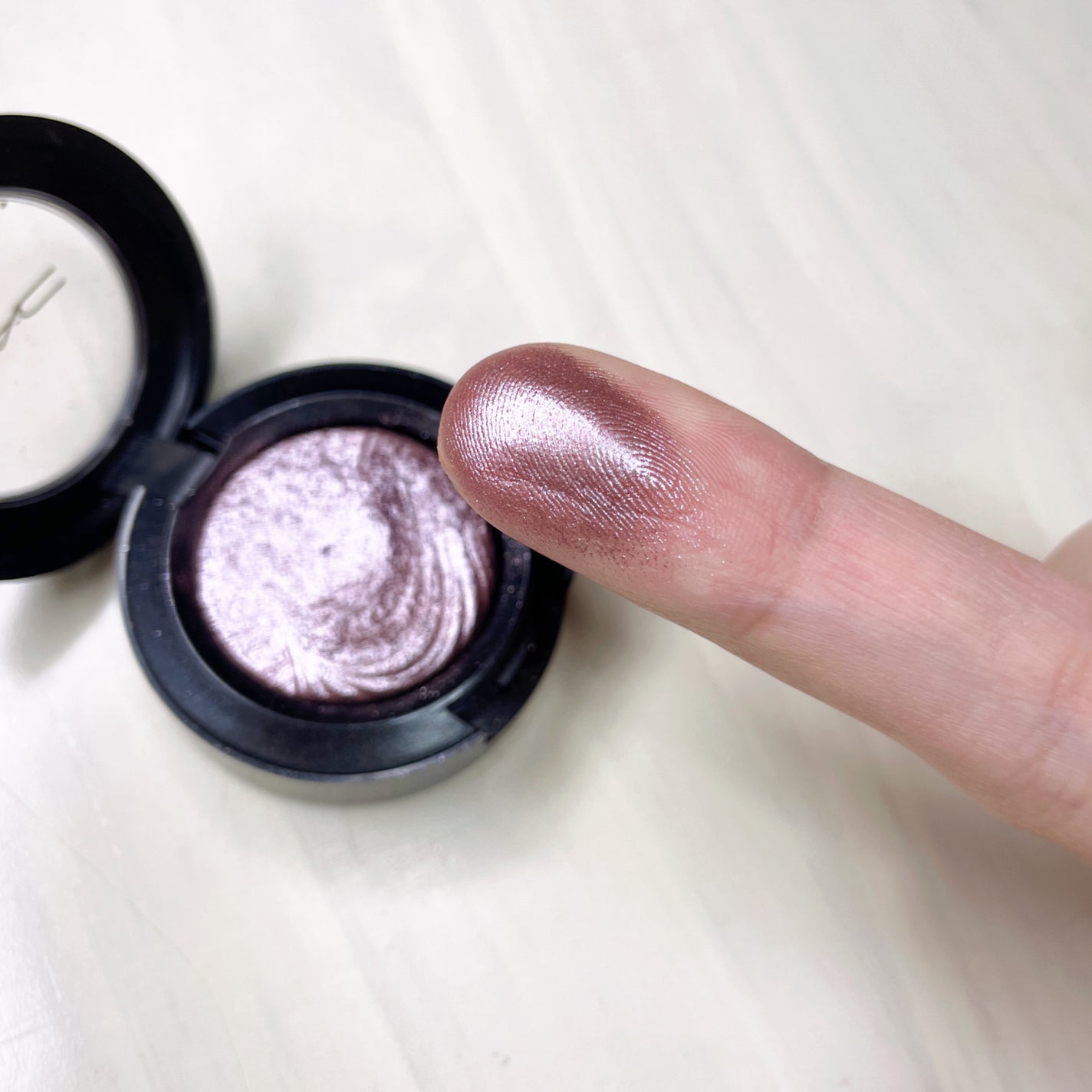 エクストラ ディメンション アイシャドウ/M・A・C/単色アイシャドウを使ったクチコミ(2枚目)