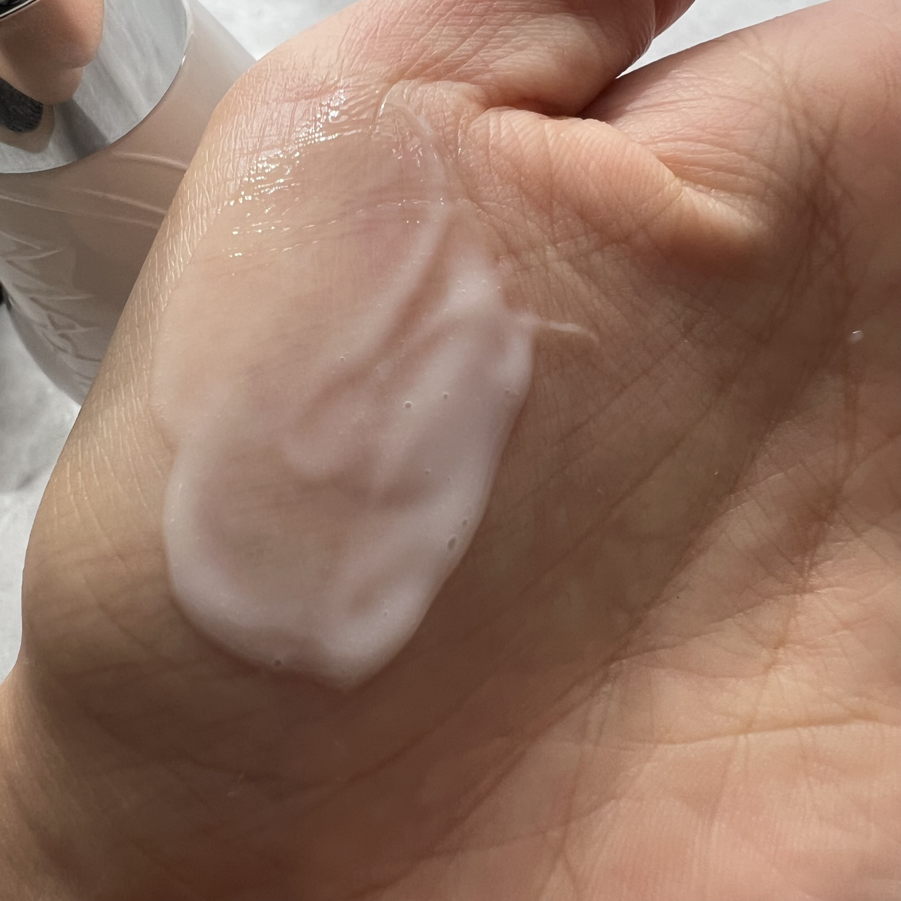 オーガニックフレグランスホワイトクリーム/MAPUTI/デリケートゾーンケアを使ったクチコミ（3枚目）