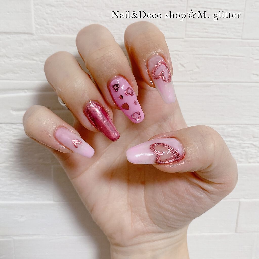 mika💍☆ヨガインストラクター🧘♀️ on LIPS 「マイネイル💅🏻✨バレンタイン意識ネイル💝アラサーのくせにブリブ..」(2枚目)