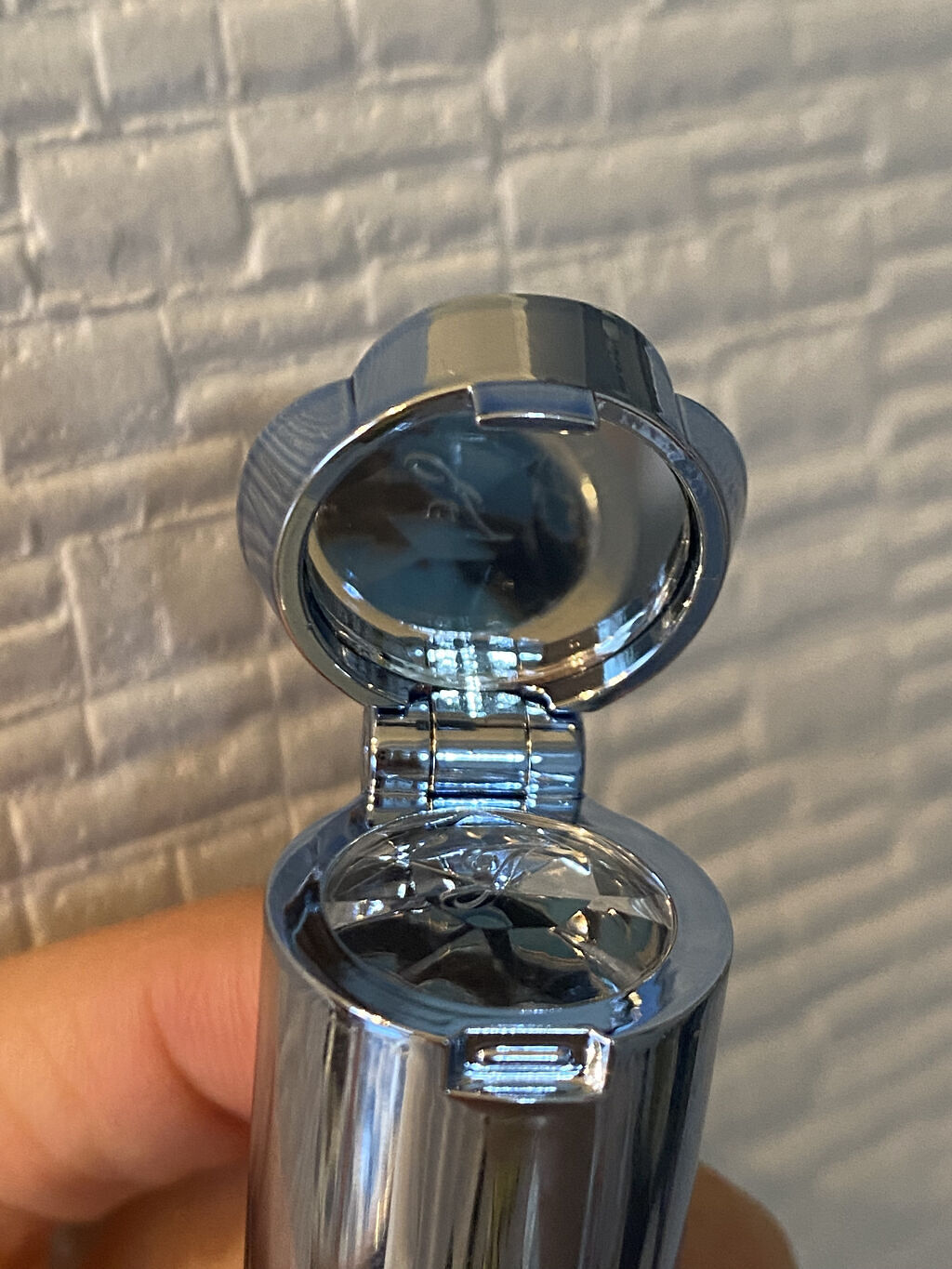 サムシングピュアブルー リップグロウ セラムバーム/JILL STUART/リップバームを使ったクチコミ（3枚目）