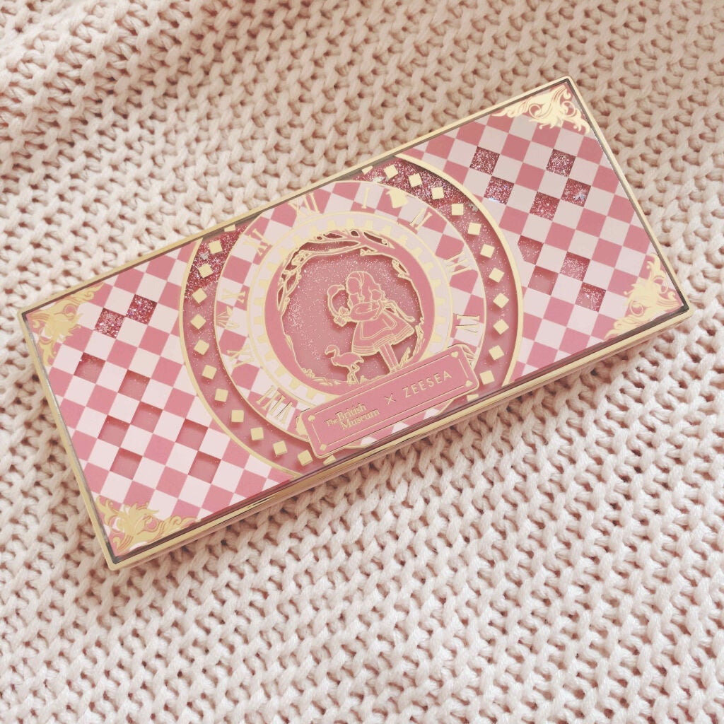 アリスドリームランドシリーズ 12色アイシャドウパレット(ZEESEA×大英博物館)/ZEESEA/アイシャドウパレットを使ったクチコミ(2枚目)